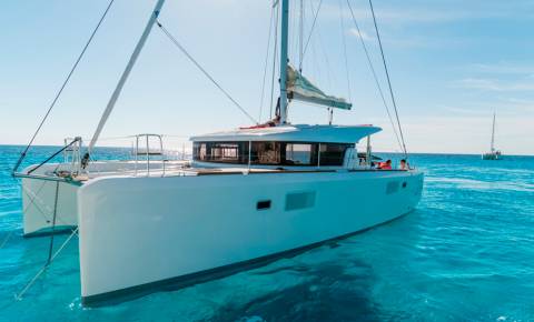 Lagoon 39