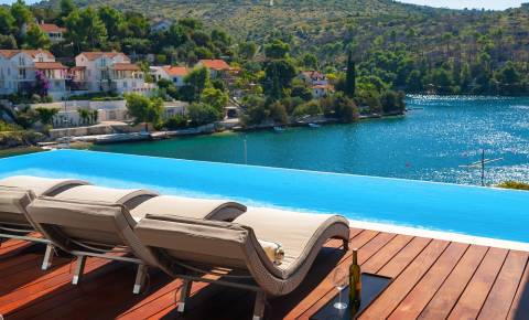 Villa Love