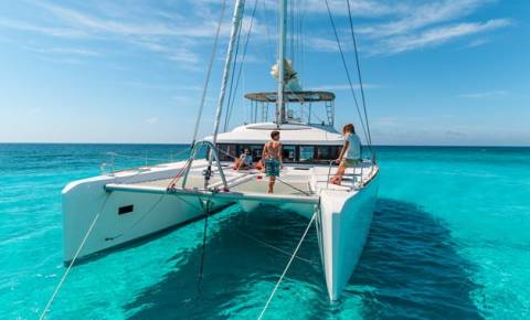 Lagoon 52