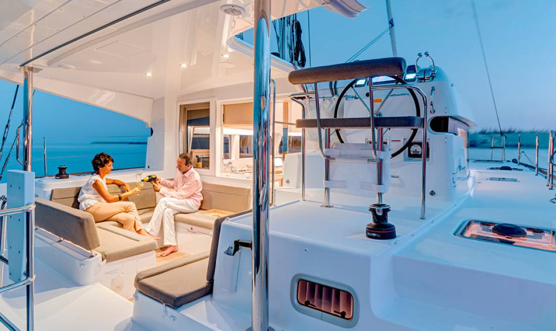 Yachts - Catamaran