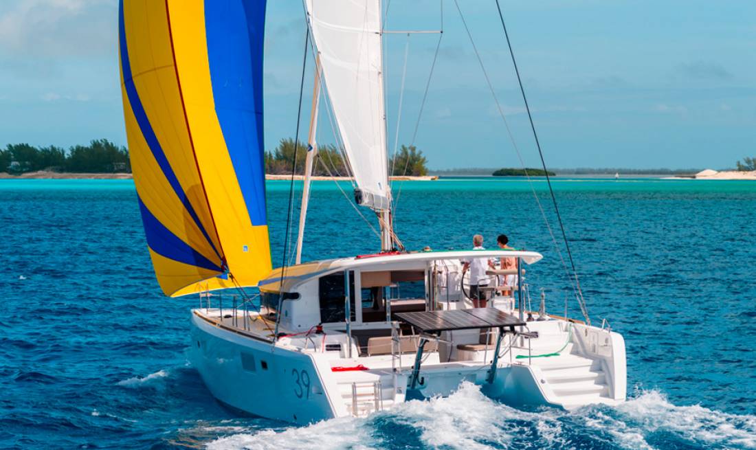 Yachts - Catamaran