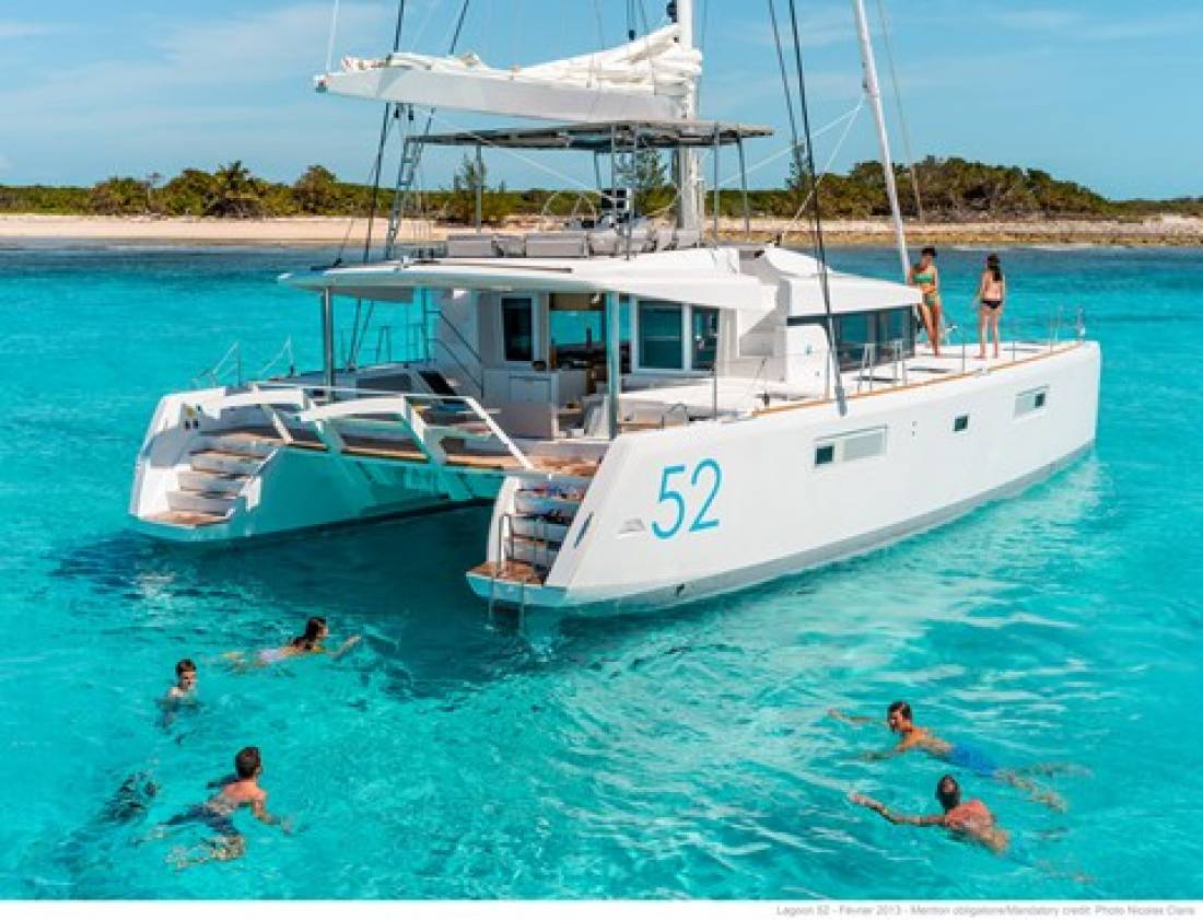 Yachts - Catamaran