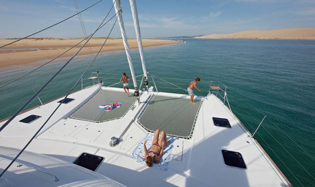 Yachts - Catamaran