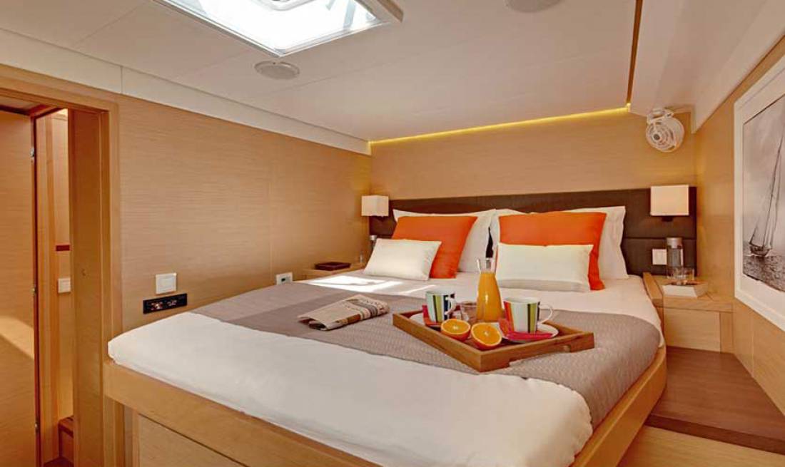 Yachts - Catamaran