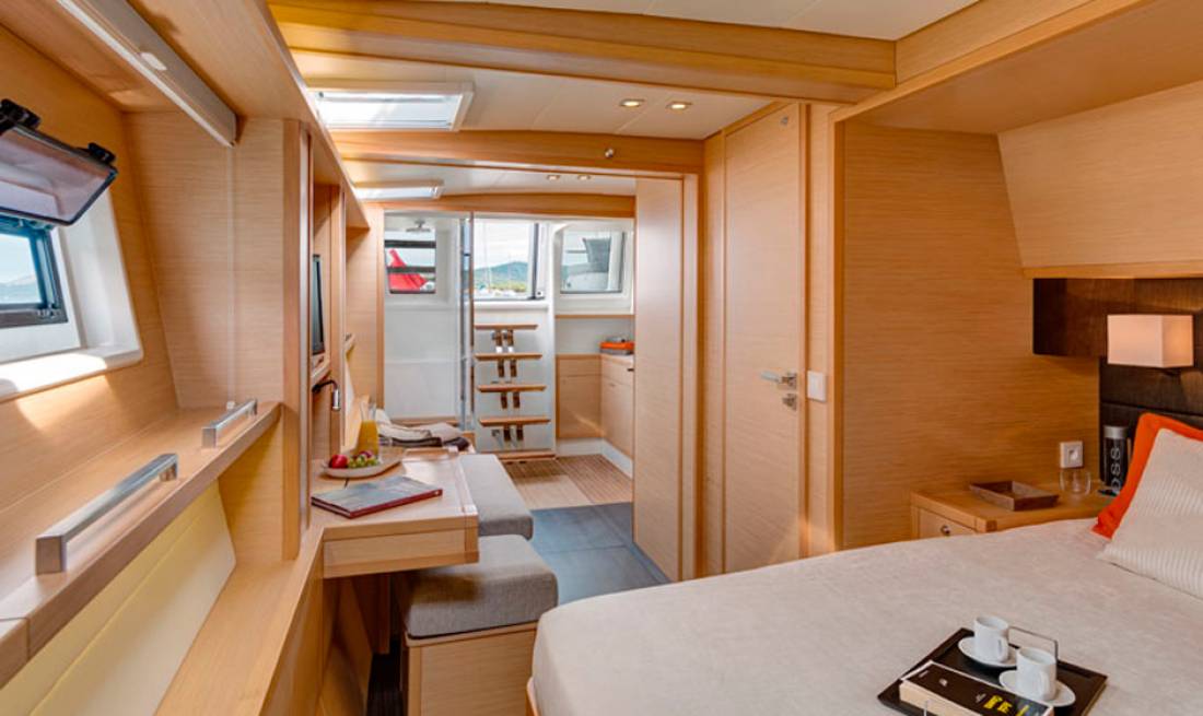 Yachts - Catamaran