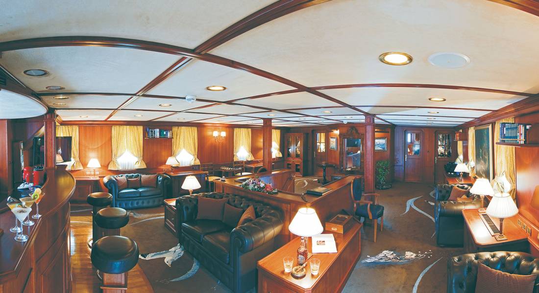 Yachts - Motor Yacht