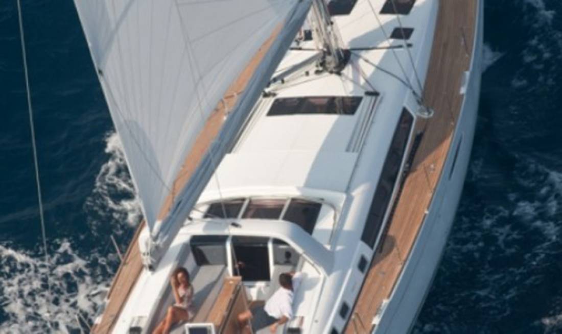 Yachts - Sail boat