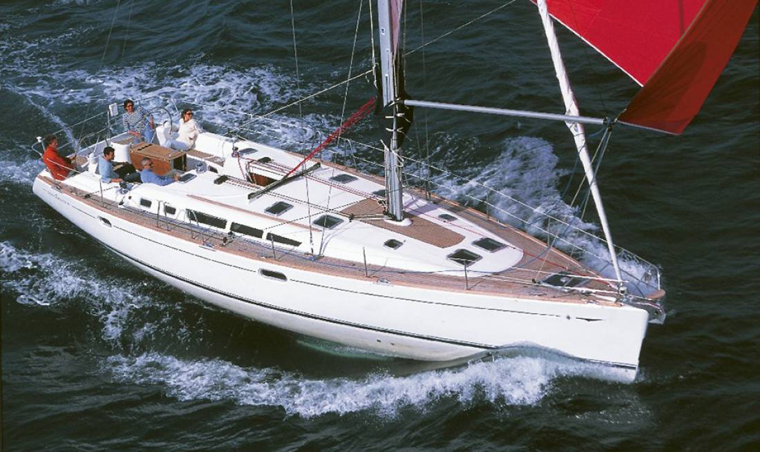 Yachts - Sail boat