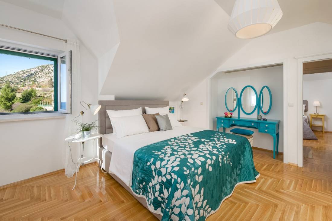Hotels&Villas