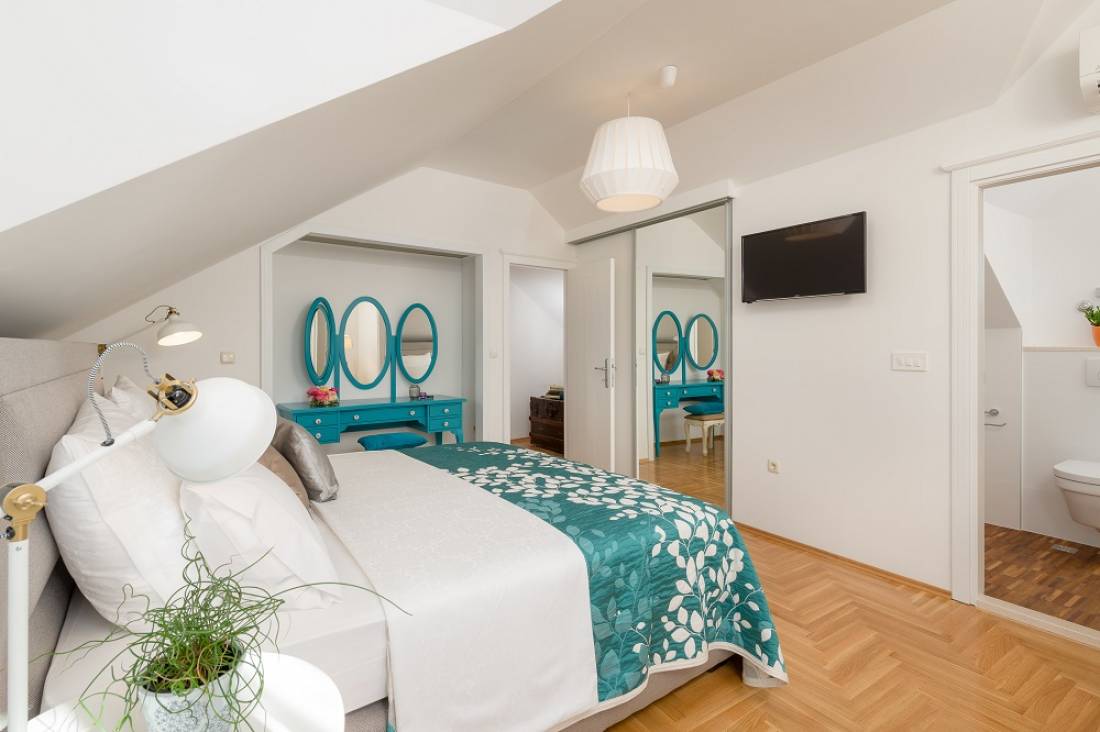Hotels&Villas
