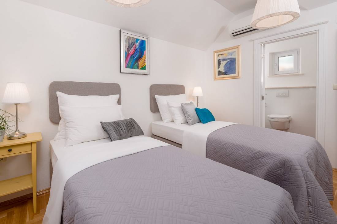 Hotels&Villas