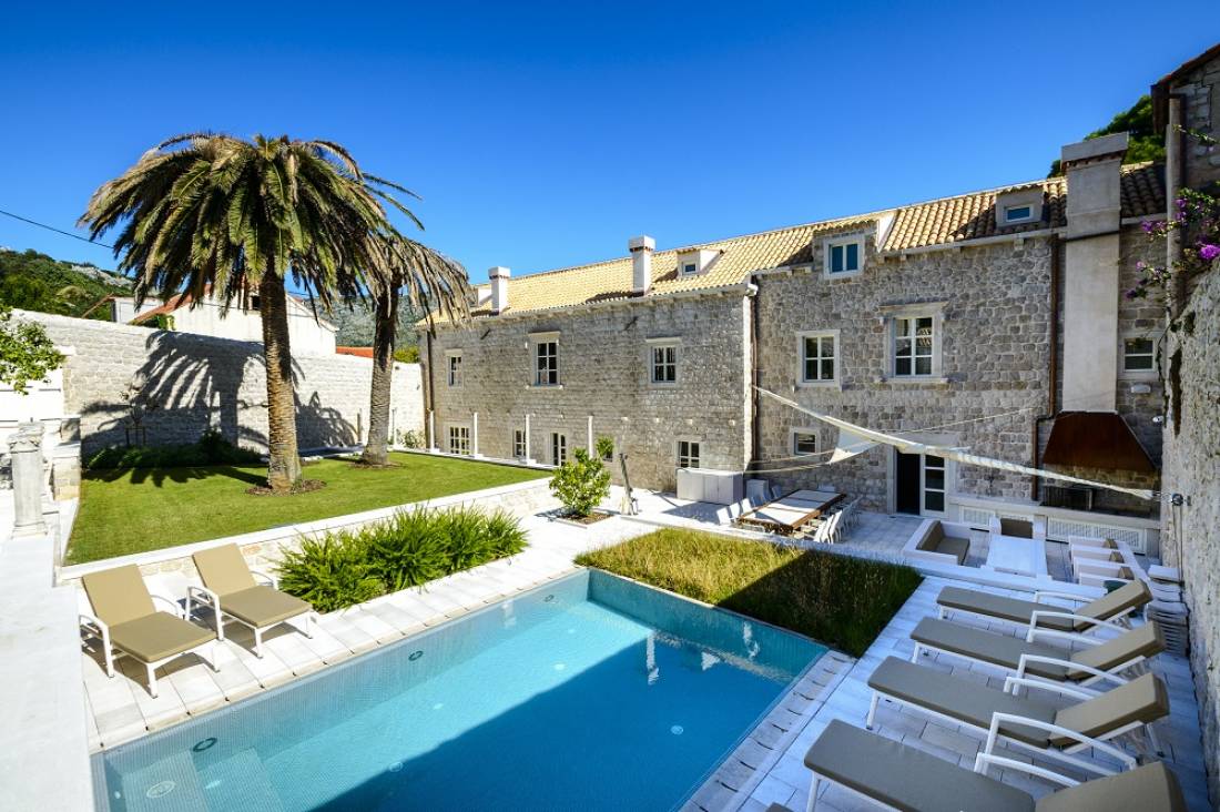 Hotels&Villas