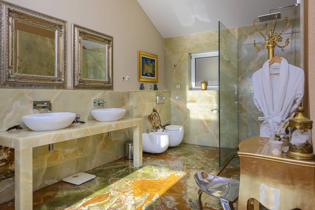 Hotels&Villas