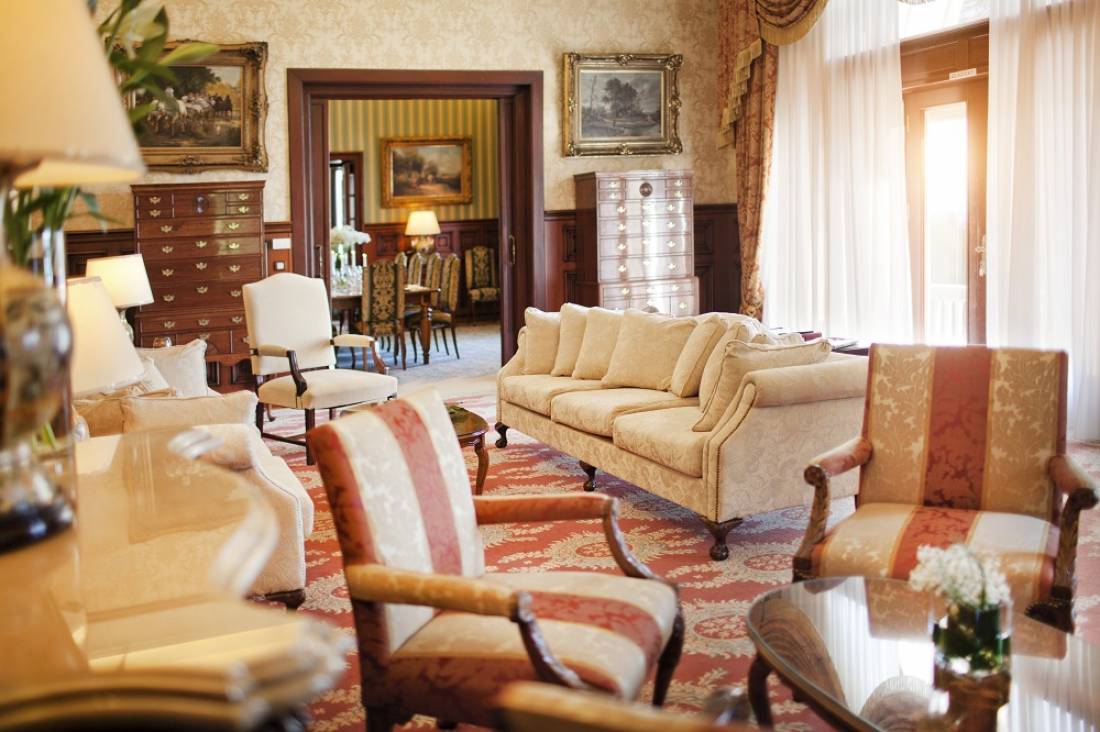 Hotels&Villas