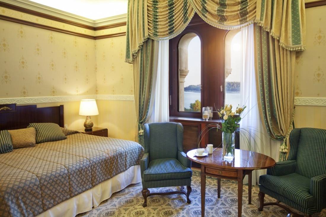 Hotels&Villas